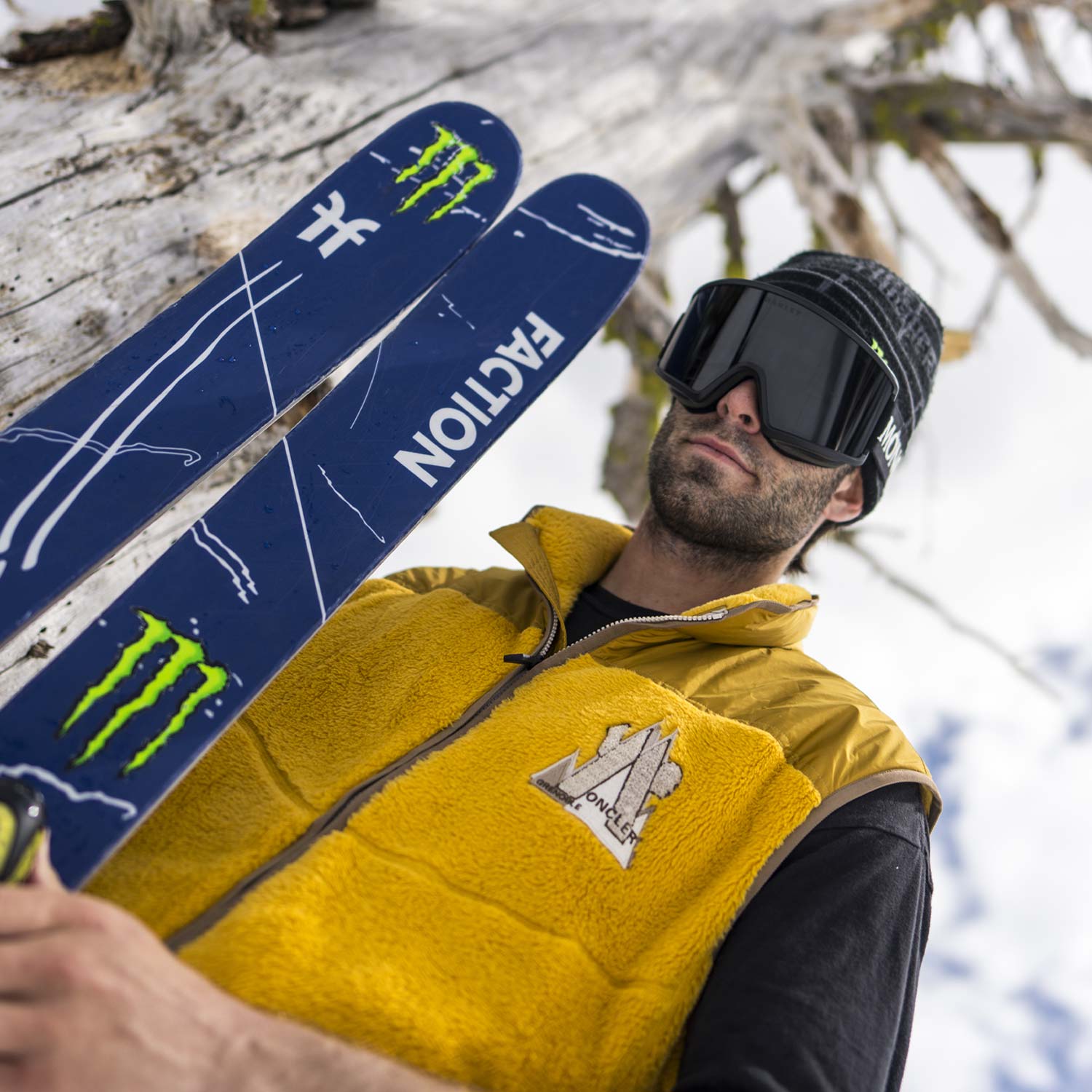 アレックス・ホール – Faction Skis