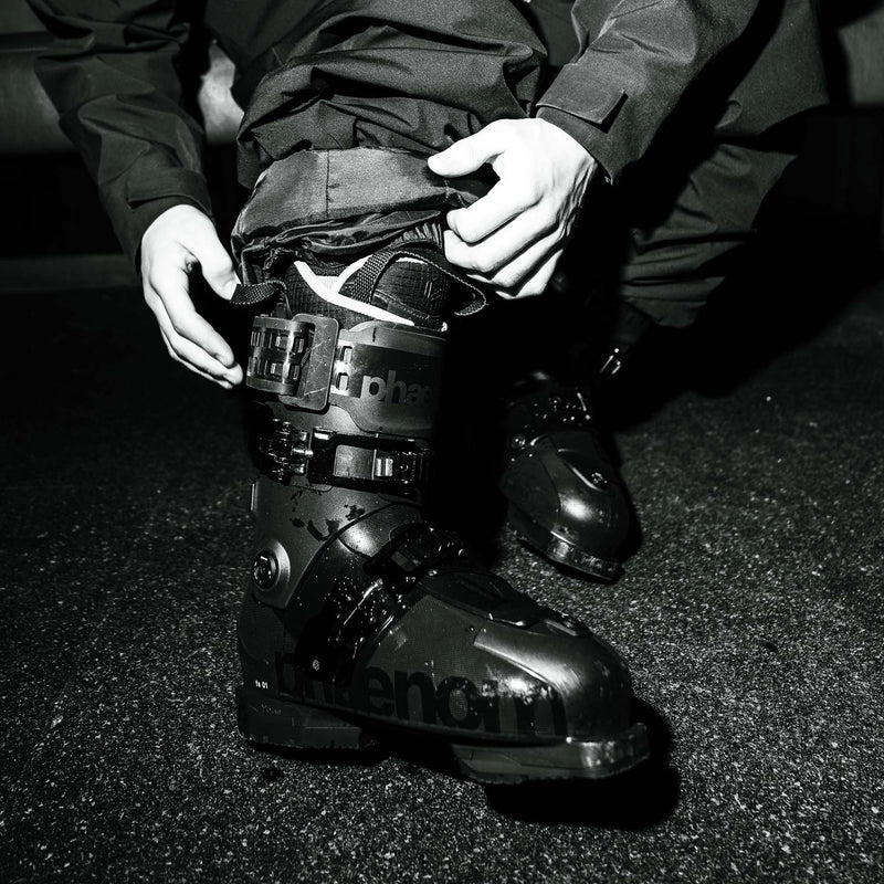 Phaenom fs 01 fs 01 all mountain freeski ski boot 120 flex side view 